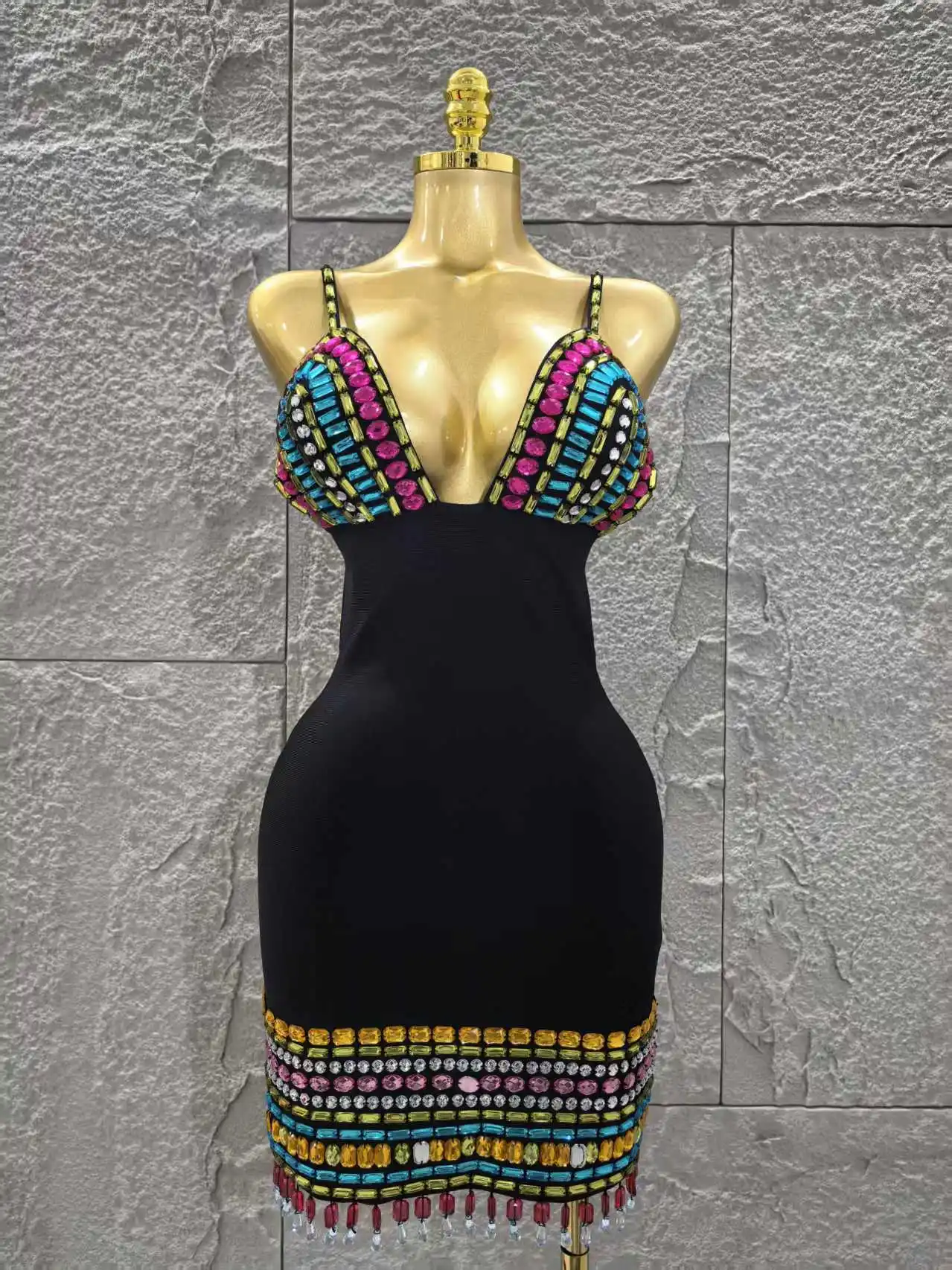 Sparkly Colorful Diamonds V Neck Black Bodycon Bandage Dress 2025 Celebrity Elegant Evening Club Party Luxury Birthday Dresses