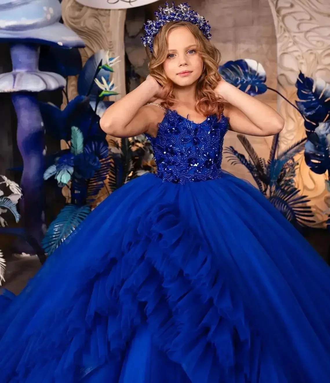 فساتين فتاة الزهور المخصصة باللون الأزرق الملكي لحفلات الزفاف مزينة بالترتر اللامع من الساتان للأطفال والحفلات المسائية فستان التواصل الأول