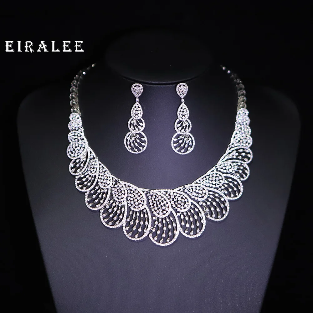 

Eiralee Luxury crystal zircon and multi-layer pearl necklace sets are elegant bridal jewelry for women on wedding occasions