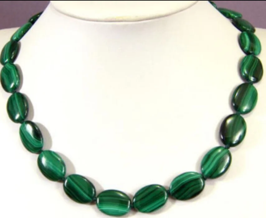 

13x18mm Green Malachite Oval Gemstone Necklace 18'' AAA