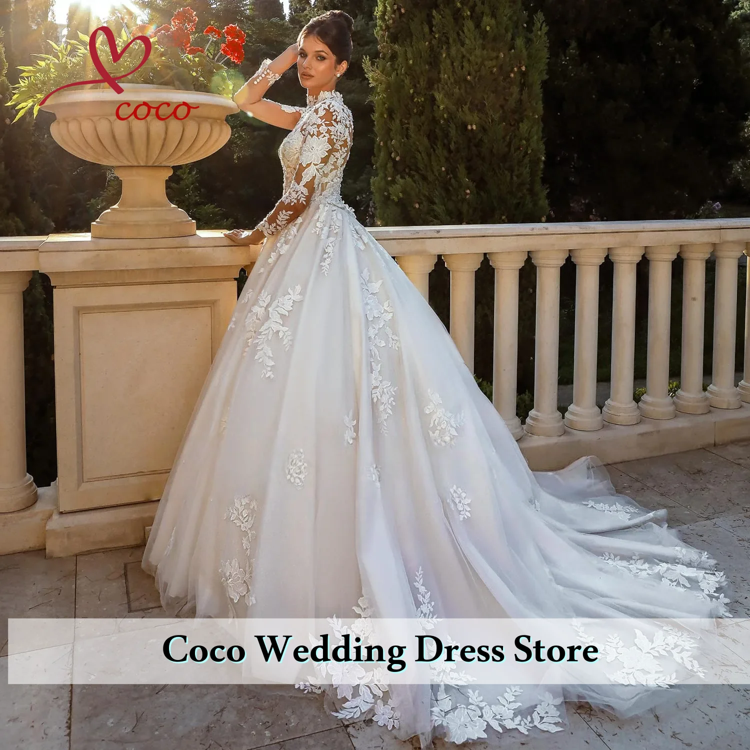 Customized Exquisite Appliques Sweep Train Ball Gown Wedding Dress Design High Neck Long Sleeve Bridal Gown Vestido De Novia