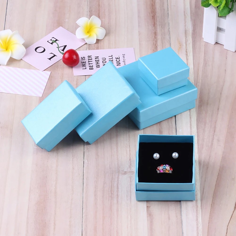 12pcs Jewelry Box 7x7x3CM Necklace Rings For Jewelry Multi Colors Jewellry Packaging Gift Boxes Earring Display Black Sponges