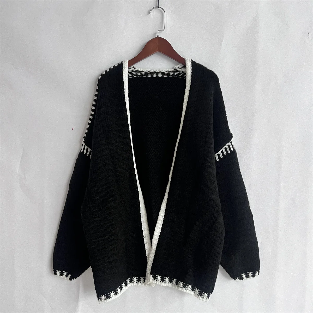 2024 Autumn Women Sweater Cardigan Black Long Sleeve Elegant Sweaters Coat Female Fashion Casual Loose Winter Warm Sweater