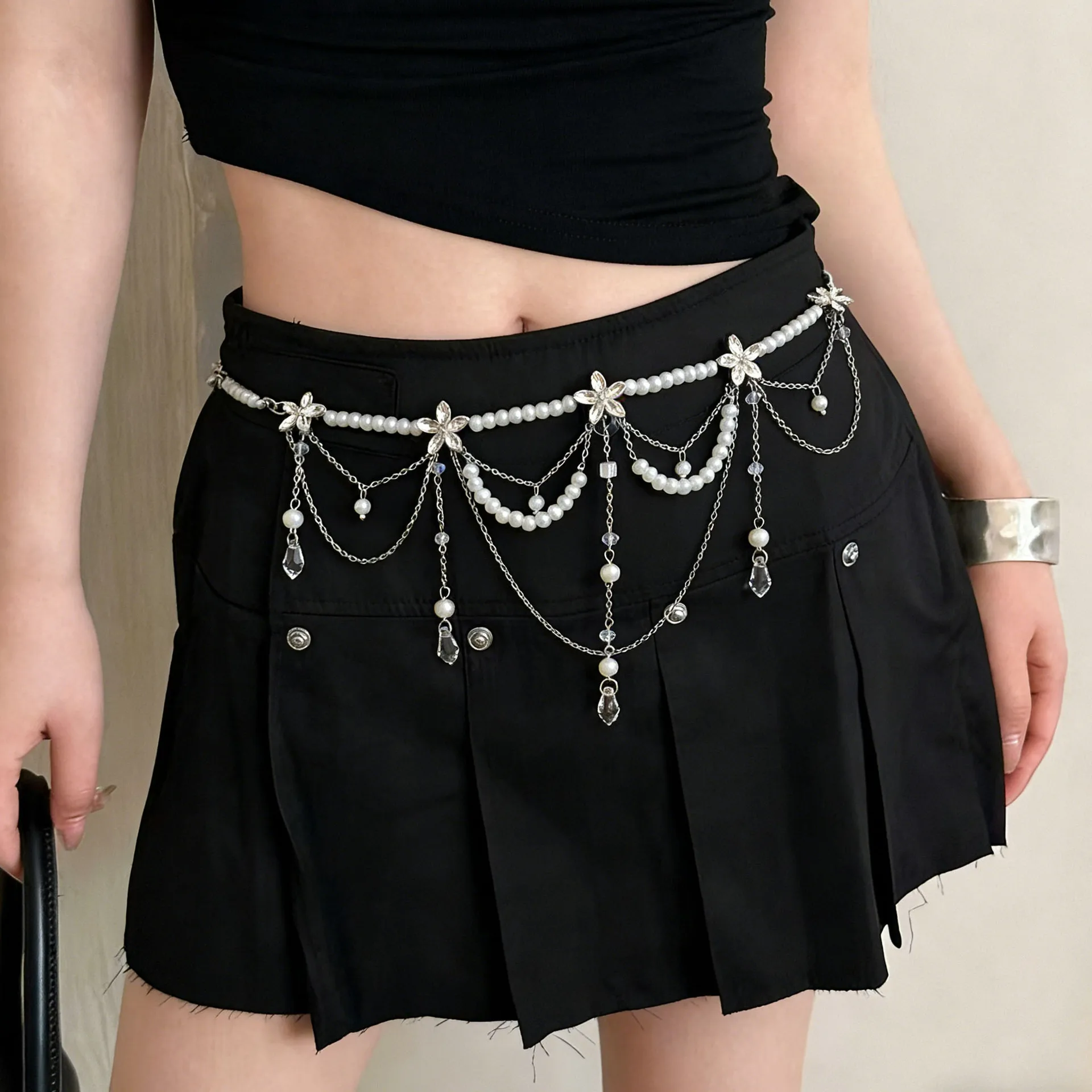 

Elegant multi-layered pearl tassel waist chain necklace, a sophisticated waist accessory