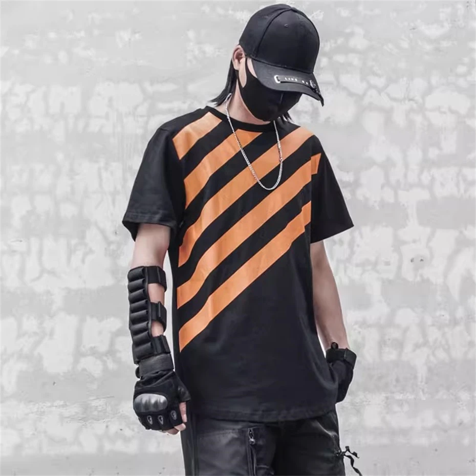

Techwear Black T-Shirt Men 2025 Summer Striped Printed T-shirt Short Sleeve Tshirts Oversize Hip Hop Streetwear Cotton Tops Tees
