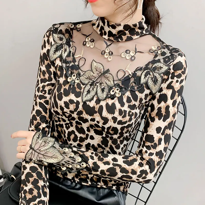 Vintage Printed LaceEmbroidery  Hollow Out Leopard Blouses Women Clothing 2023 Autumn Loose Elegant Pullovers Office Lady Shirts