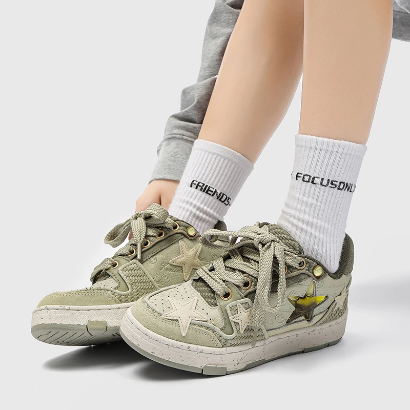 هناك 20 أنماط من الأحذية للاختيار من بينها. مناسبة لكل من الرجال والنساء. أحذية الشارع، والأحذية الكاجوال، والأحذية الرياضية #5