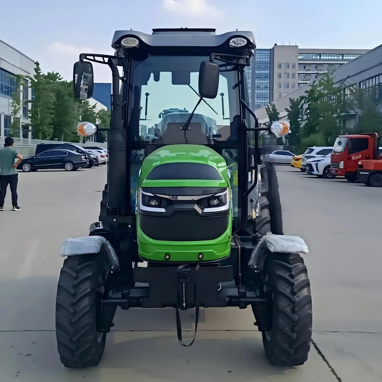 50HP 4×4 Four-Wheel Drive Agricultural Farm Tractor Air-Conditioned AC Cabin and Euro 5 Emission Standard Engine