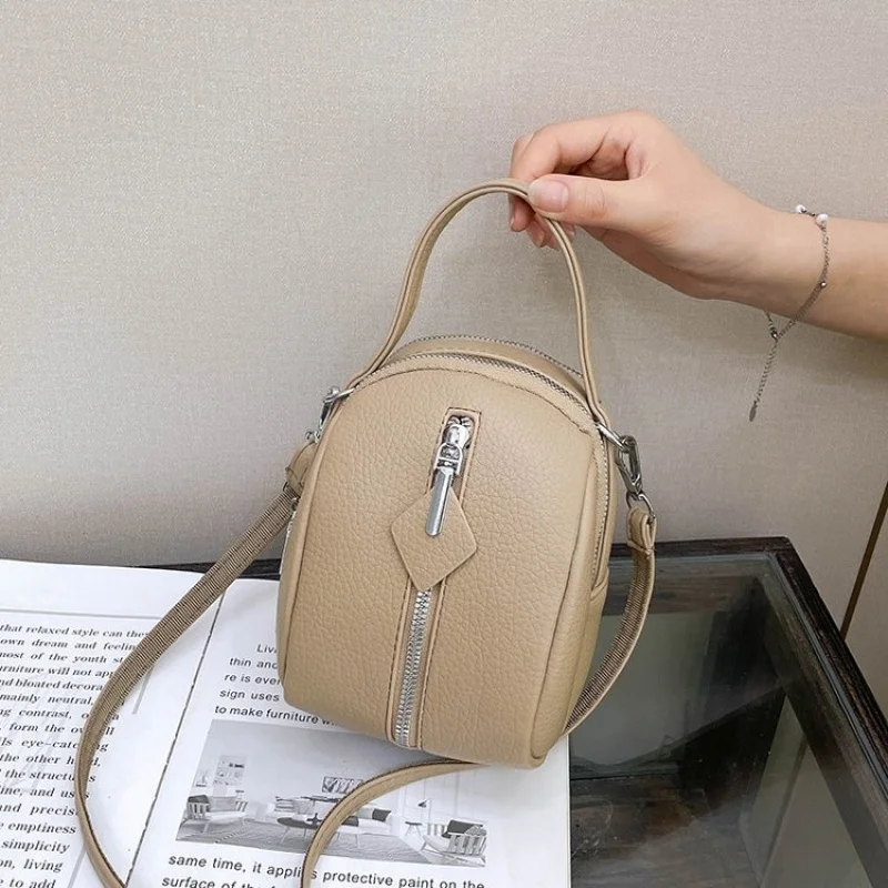 

Популярная классическая кожаная женская сумка-мессенджер, роскошная брендовая известная дизайнерская элегантная сумка через плечо, элегантная пригородная сумка с акцентом ​