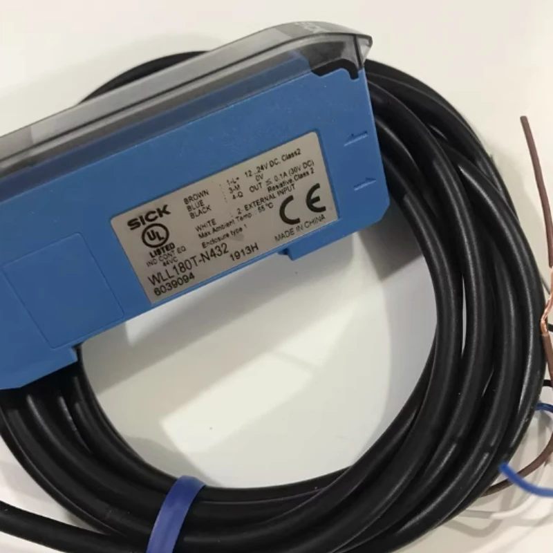 

New original SICK WLL180T-N432 No. 6039094 fiber amplifier