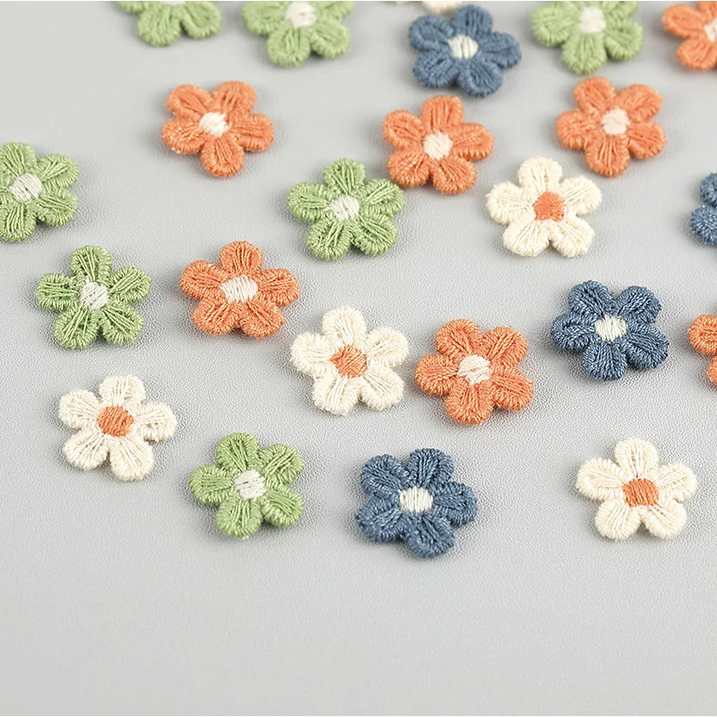 100pcs Embroidered Small Flowers Appliques DIY Wedding Party Decor Hairpin Jewelry Clothing Accessories Material Patches Arts