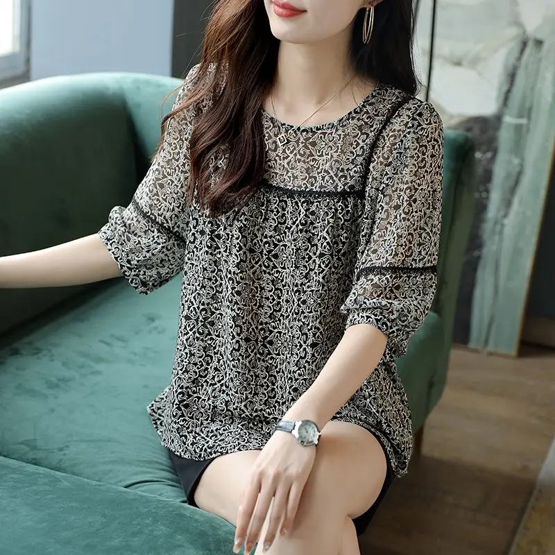 Vintage Printed Spliced Lace Ruffles Blouse Women\'s Clothing 2023 Summer New Oversized Casual Pullovers Office Lady Shirt