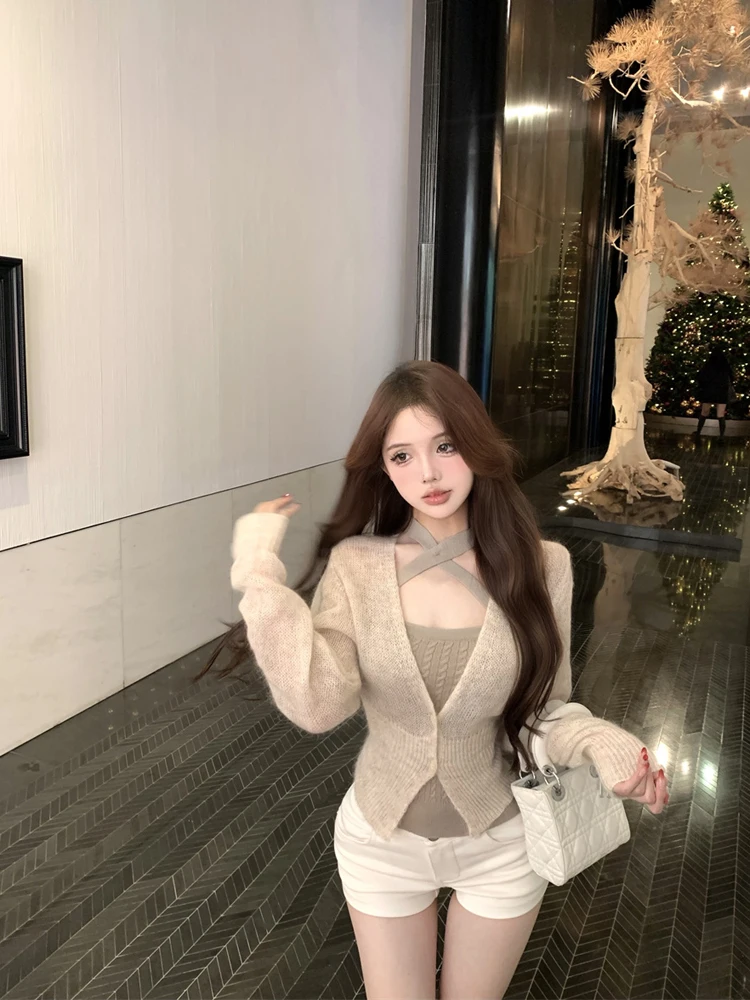 

Sexy Pure Desire Summer 2026 Women's Fashion Set Sweater Cardigan Waist Cinched Vest Strap Top Bottoms High Waist Shorts