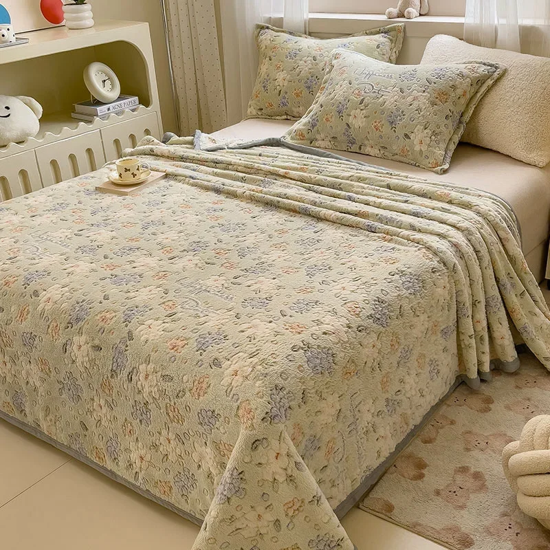 1 Pcs Cartoon Flannel Blanket for All Seasons Cute Pattern Plush Sofa Cover for Office Multifunctional Flat Bed Sheet for Adults
