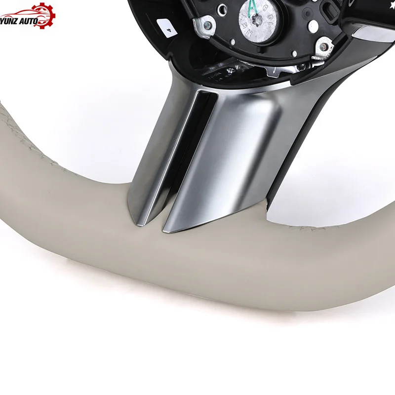 Weißes Voll-Lederlenkrad für W204 W205 W206 W211 W212 W176 W213 Cla W210 W124 C117 W177 W221 W222 S63 AMG – Detail 2