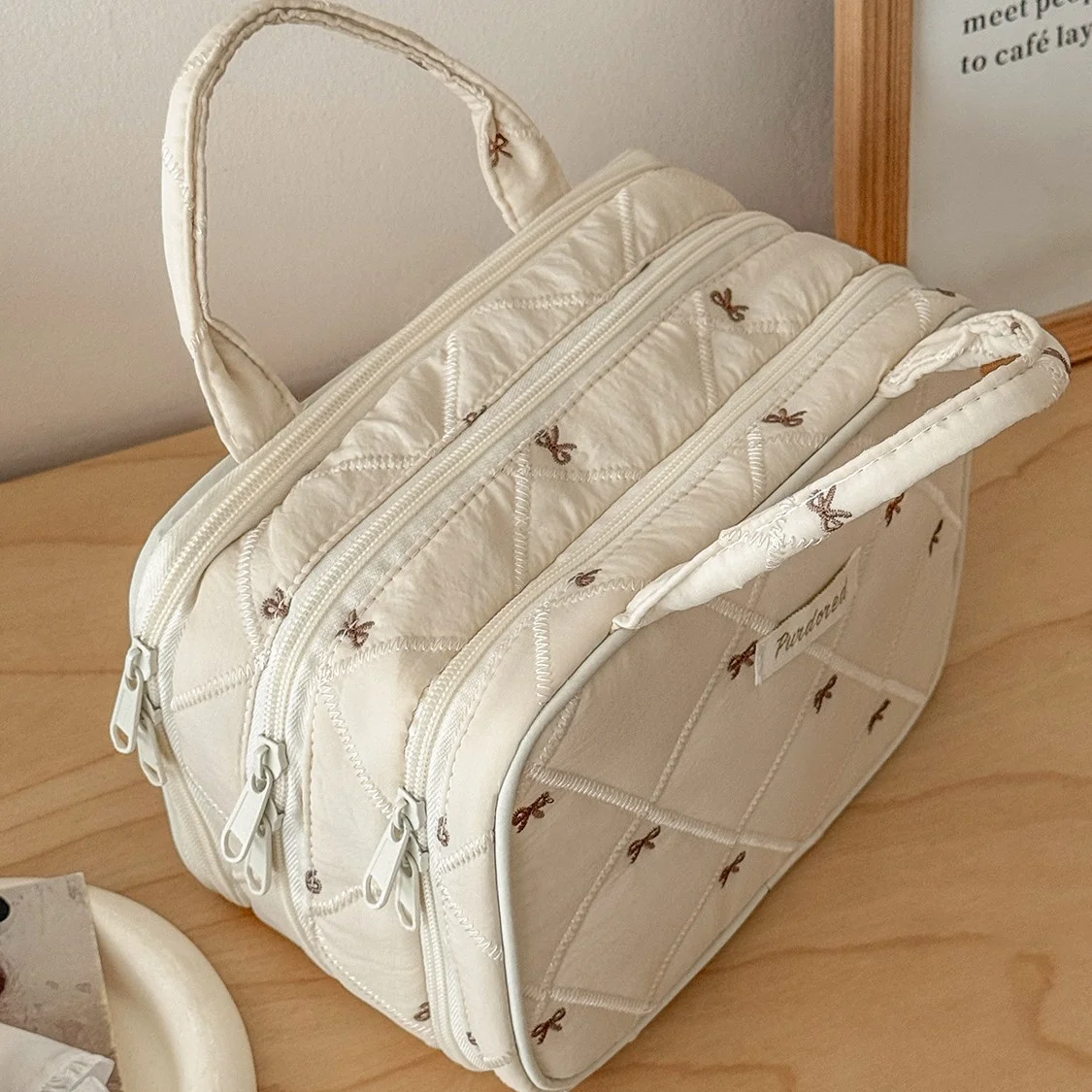 YT Multifunctional Large Capacity Partitioned Makeup Bag New Handbag with Diamond Pattern and Bow Multi-layer Makeup Bag