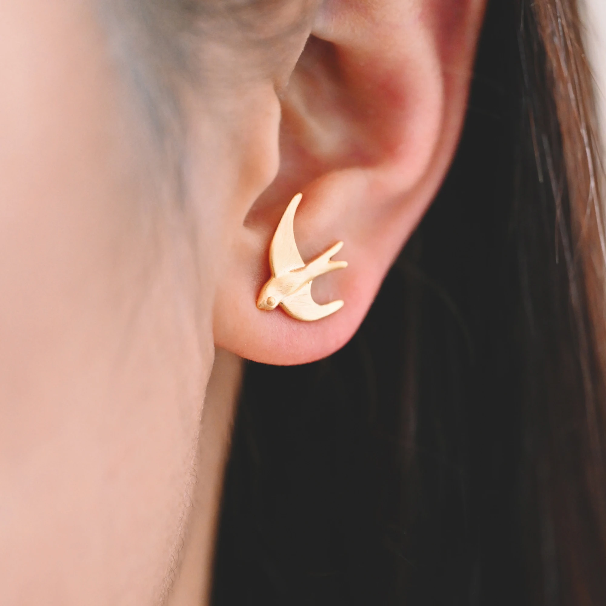 10pcs Gold Brushed Swallow Earrings 14x14mm, 18K Real Gold Plated Brass Bird Stud Earrings (GB-4620)