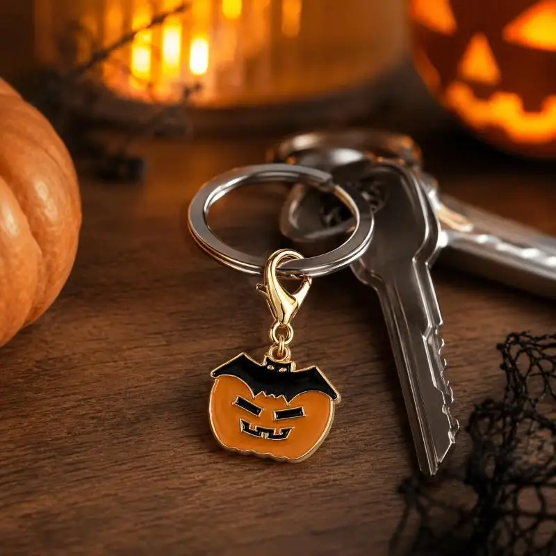 Stücke Zufälliges Muster Halloween Tropföl Schlüsselanhänger-Set Geist Kürbis Hexe Anhänger – Detail 7
