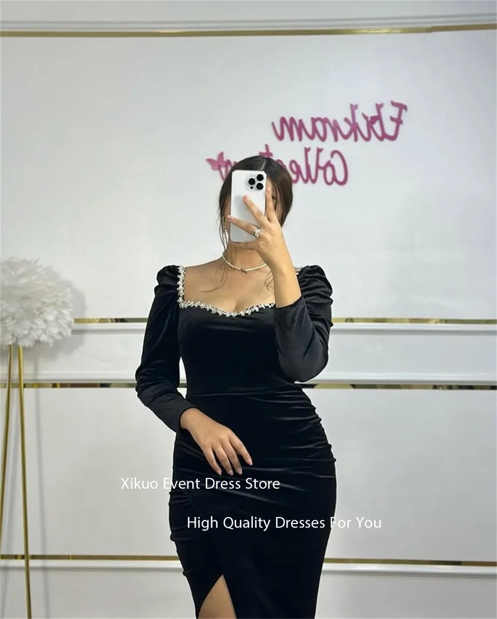 فساتين سهرة Xikuo كريستال مخملية بفتحة جانبية وفتحة رقبة مربعة رداء حفلات مكشكش حورية البحر فيستدوس دي نوش أنيقة مخصصة