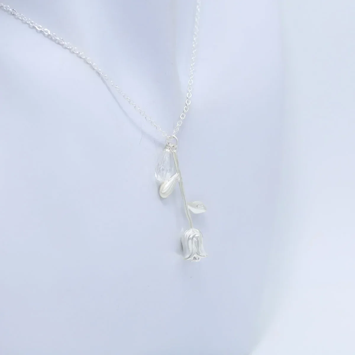 stainless steel fashion rose pendant necklace waterproof jewelry collarbone  for women  gifts