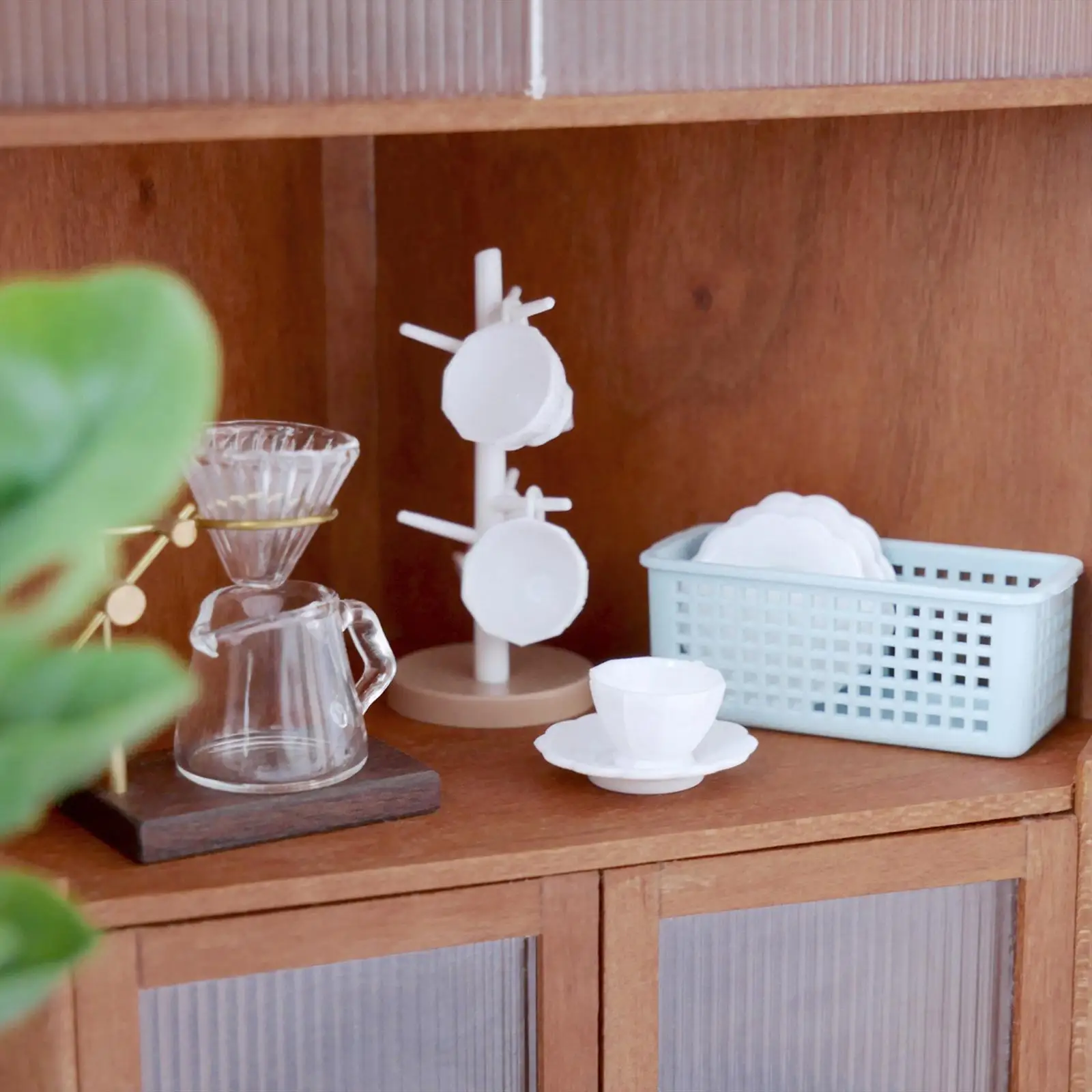 

Миниатюрная подставка для кружек, мебель для кукольного домика, деревянный приставной столик, кухонные аксессуары для кукол в масштабе 1:6 и 1:12