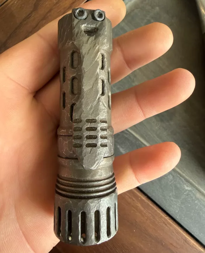 Used EDC Lao Huang dense array flashlight titanium alloy stone pattern carving Torch Lamp decompression toy
