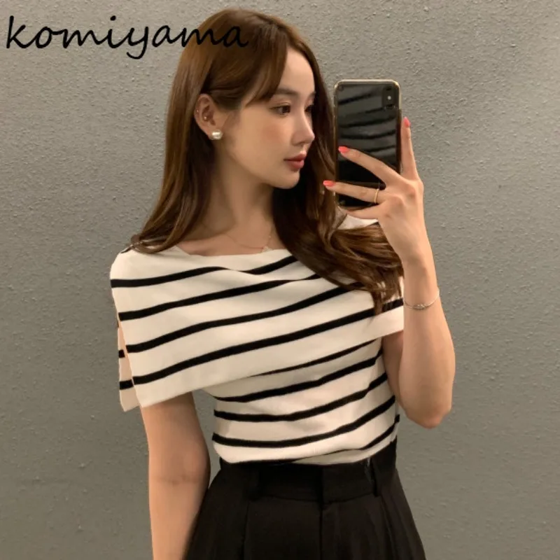 Summer Stripe Knitted Ropa Mujer Elegant Fashion Round Neck Camisetas 2024 Woman Tops Sleeveless Tees Korean Chic T Shirt