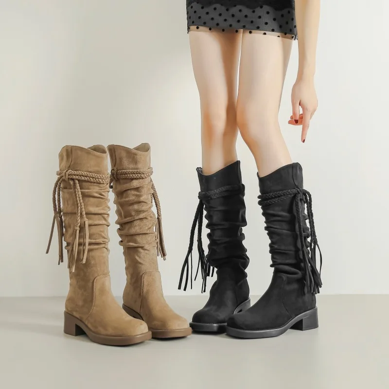 

Новинка 2024, замшевые сапоги в стиле вестерн, дорожные сапоги до колена, женские осенне-зимние длинные рыцарские сапоги на толстом каблуке с бахромой