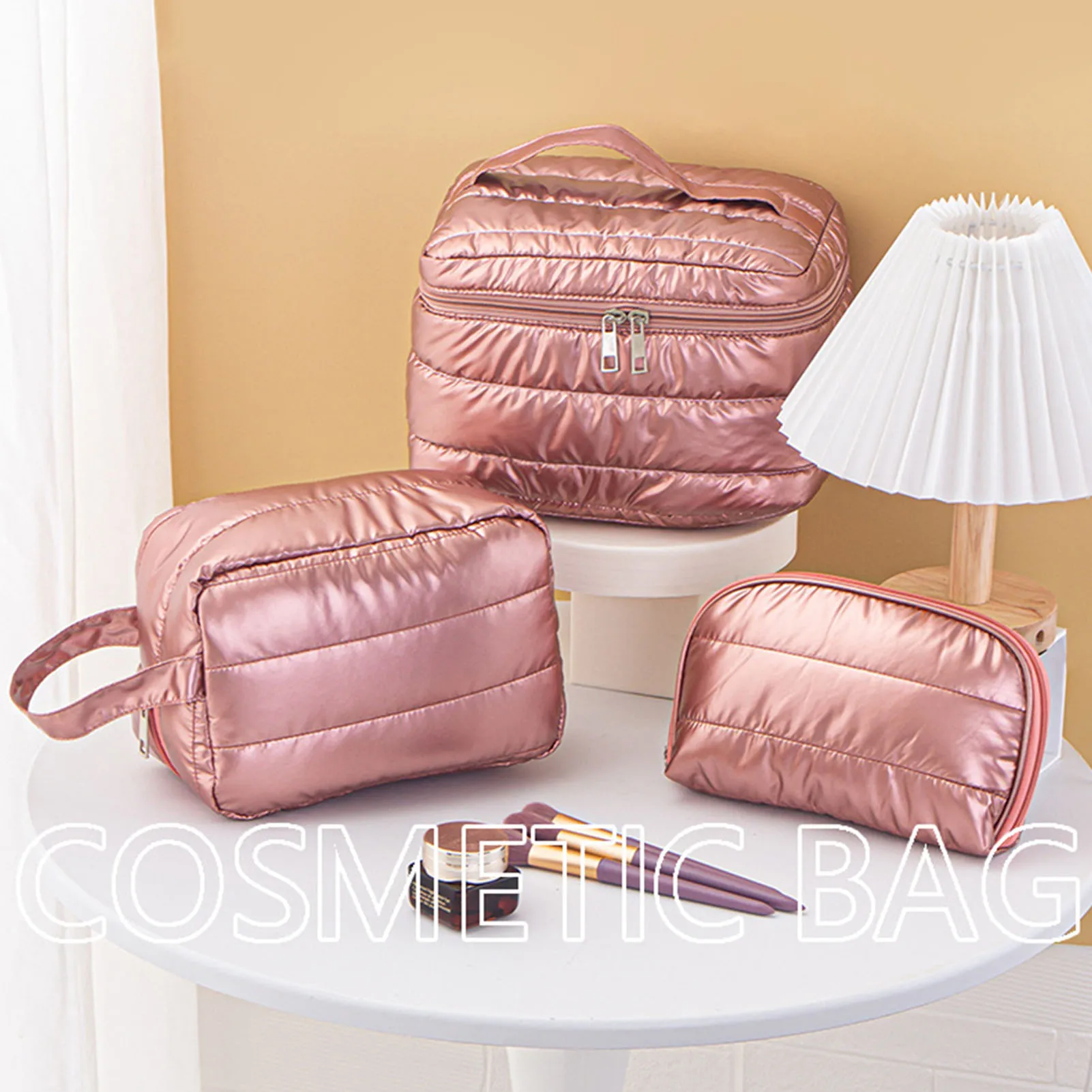 Cosmetic Makeup Skincare Wash Bag Simple Style Cute Design Make Up Organizer for Small Items Storage Management