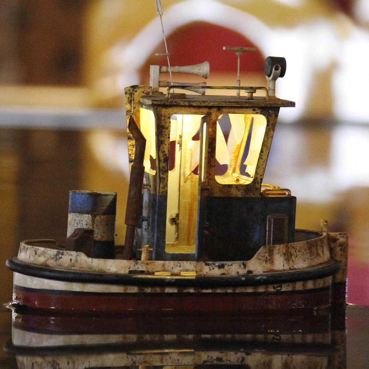 

RC Boat 20cm Authentically Aged Mini Remote Control Ships with Light RC Schiffe Model RTR Ship Toy Boy Gift