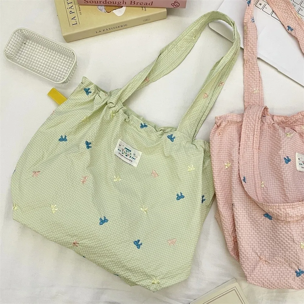 Fashion Large Capacity Tote Bag Wrinkled Design Canvas Korean Style Bag Casual Pleated Bag Summer Use