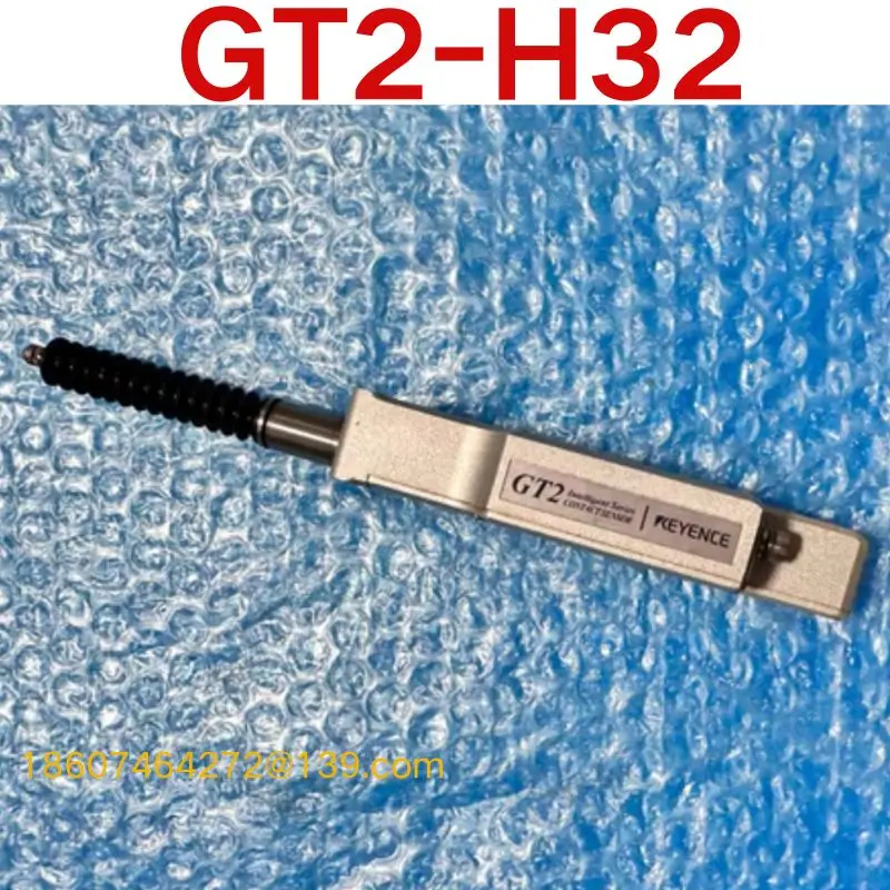 Second-hand test OK  GT2-H32 displacement sensor