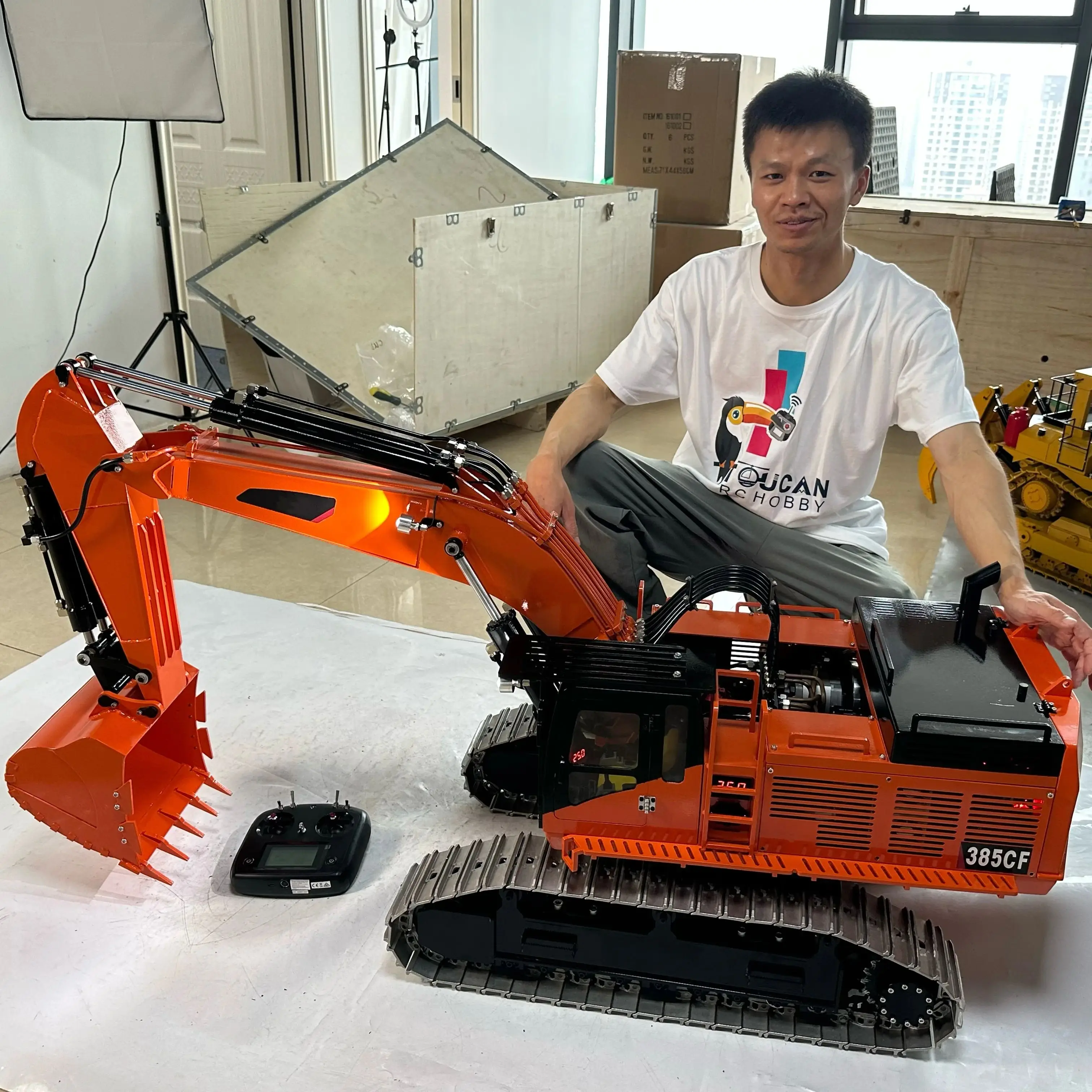 Ripper of 385CF RC Giant Excavator 1/8 Metal Heavy Duty Remte Control Digger Machine Model Light System 2 Rotating Gearboxes