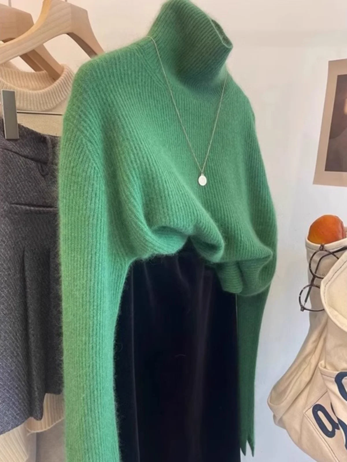 

Women's Knitted High Collar Thickened Base Shirt Stylish Winter Warm Top Coat Inner Wear Fashionable Korean Style Long Sleeve
