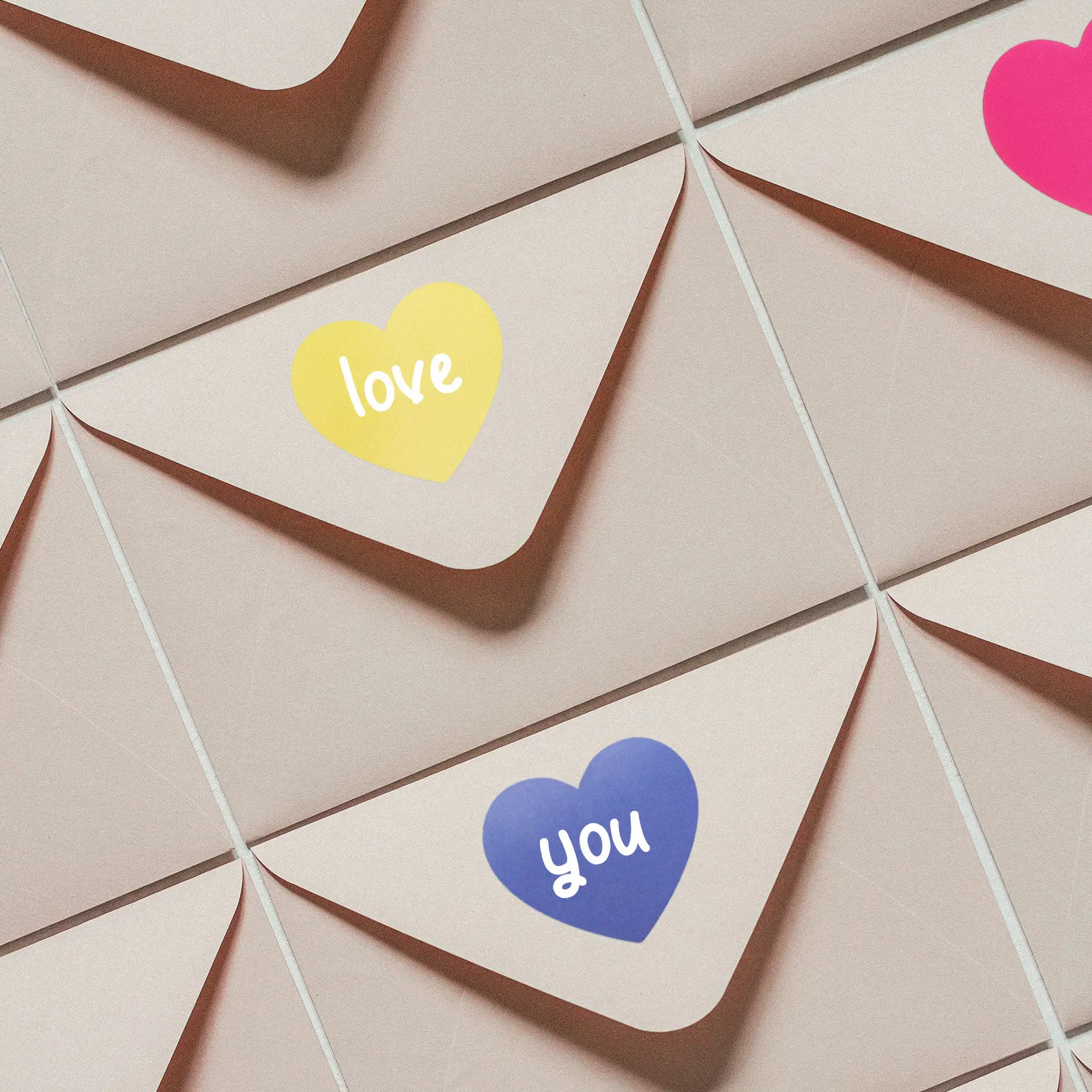 

1500 шт. романтических наклеек в форме сердца, самоклеящиеся этикетки для свадебных конвертов, открыток, подарочных пакетов, наклейки-сердечки, подарочные этикетки-стикеры