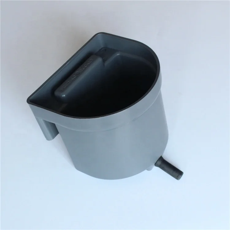 Calf feeding bucket ,  4 litre calf bucket feeder , milk bucket for calves with teat