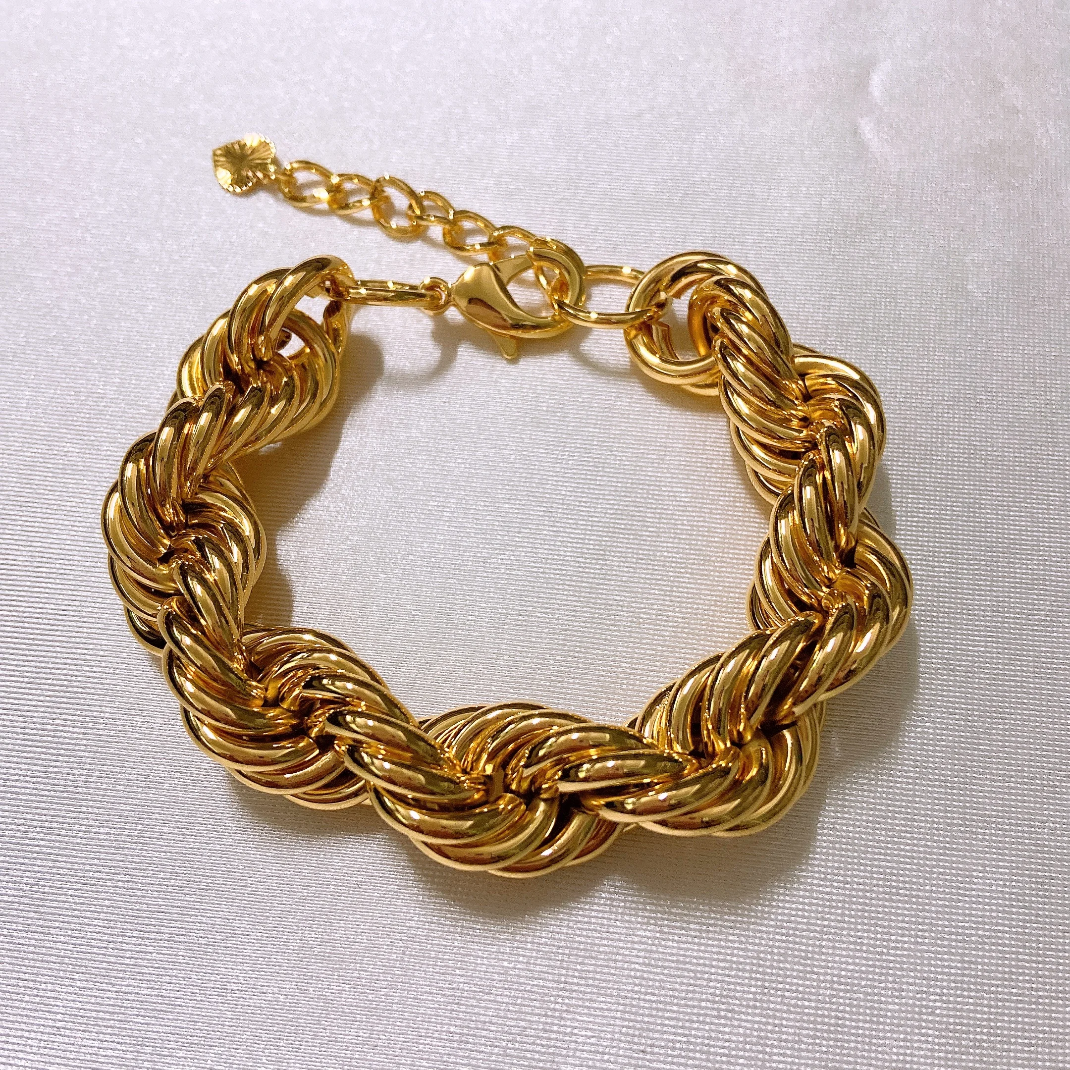 Classic Bracelets for Women Trend Gold Plated Stainless Steel Cuban Chain Bracelet Trendy Woman Gifts Jewelry With Extender YLL