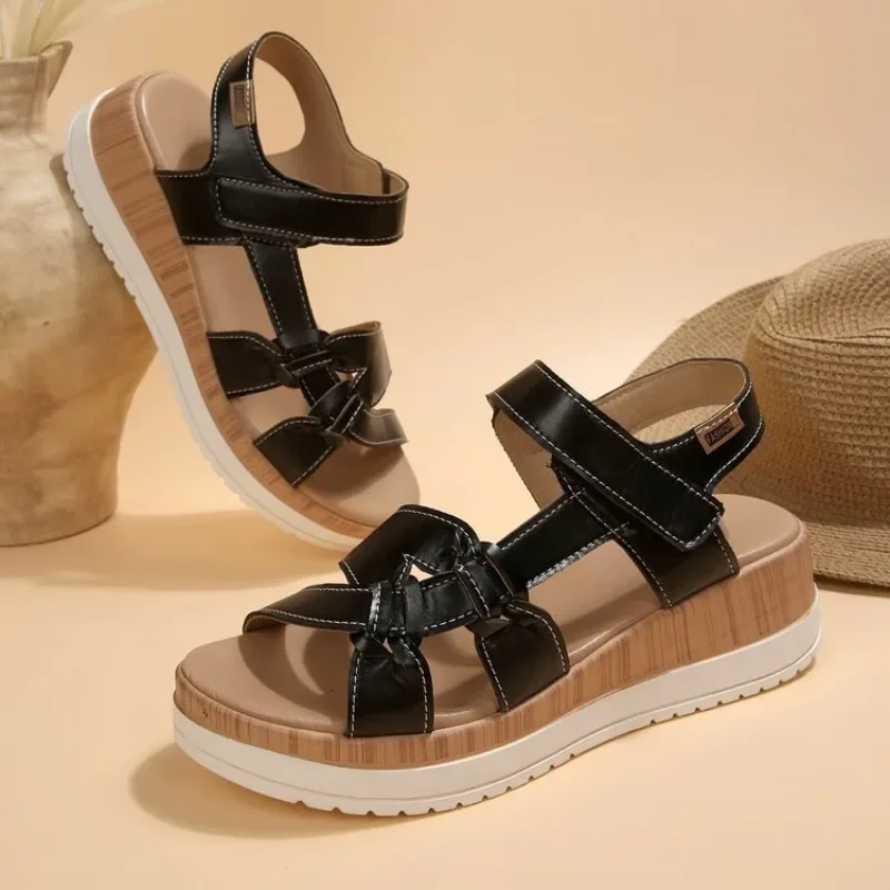 

Summer 2026 Large Size Ladies Casual Comfortable Thick Heel Beach Sandals Universal Size Roman Style Slip-On Shoes