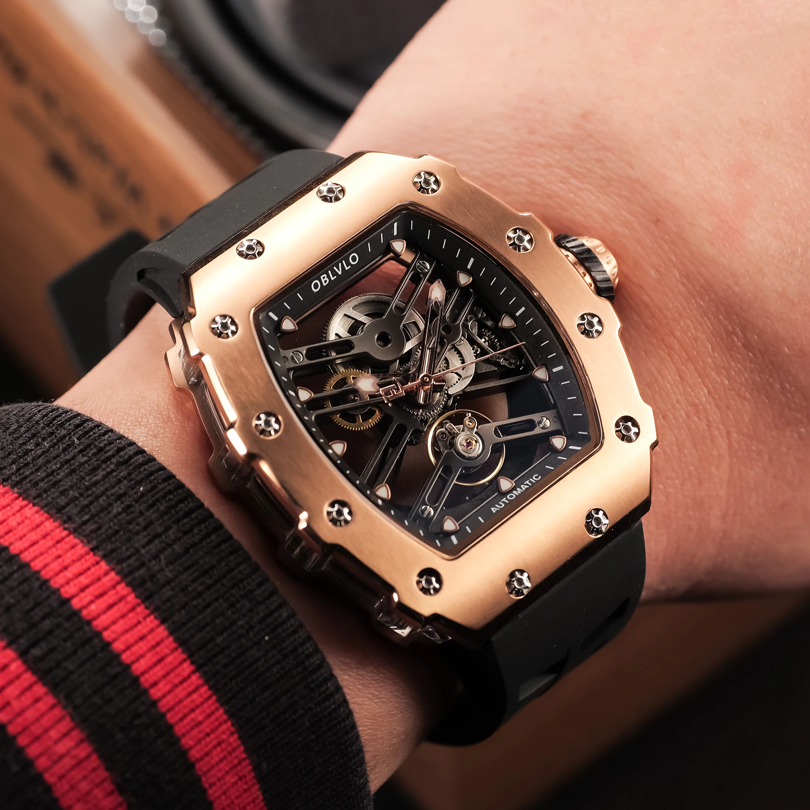 OBLVLO New Design Rose Gold Hollow-out Tonneau Rubber Mechanical Watches Waterproof Automatic Wristwatch For Men Reloj Hombre XM