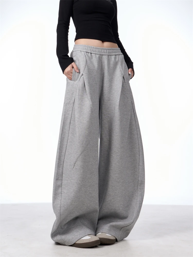 Retro American Wide Leg Knife  Sweatpants Men's Loose Casual Sports Trendy Long Pants Women's Comfortable Straight Leg Tr...