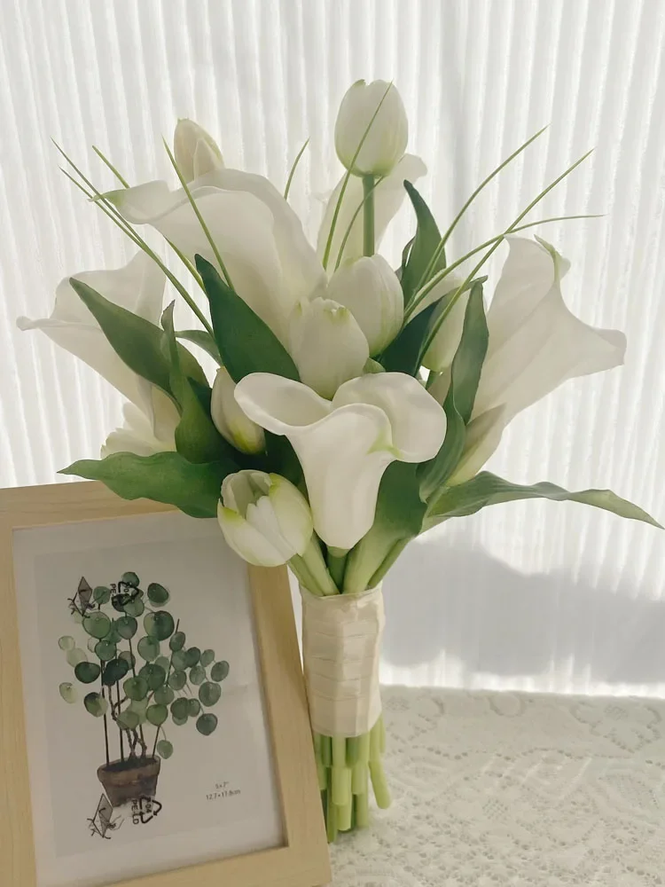 White feel tulip calla lily certificate bouquet, wedding wedding photo bride simulation bouquet