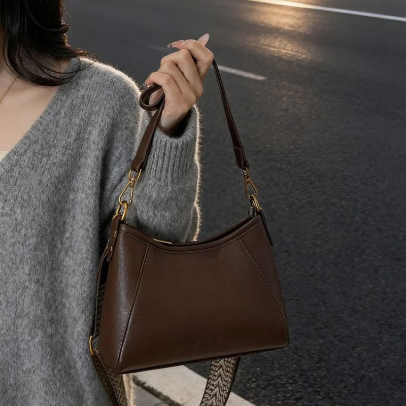 

Ladies Crossbody-Bag Made Of Sheepskin Leather Featuring Casual Marrakech High-End Lightweight Soft Daily Look​