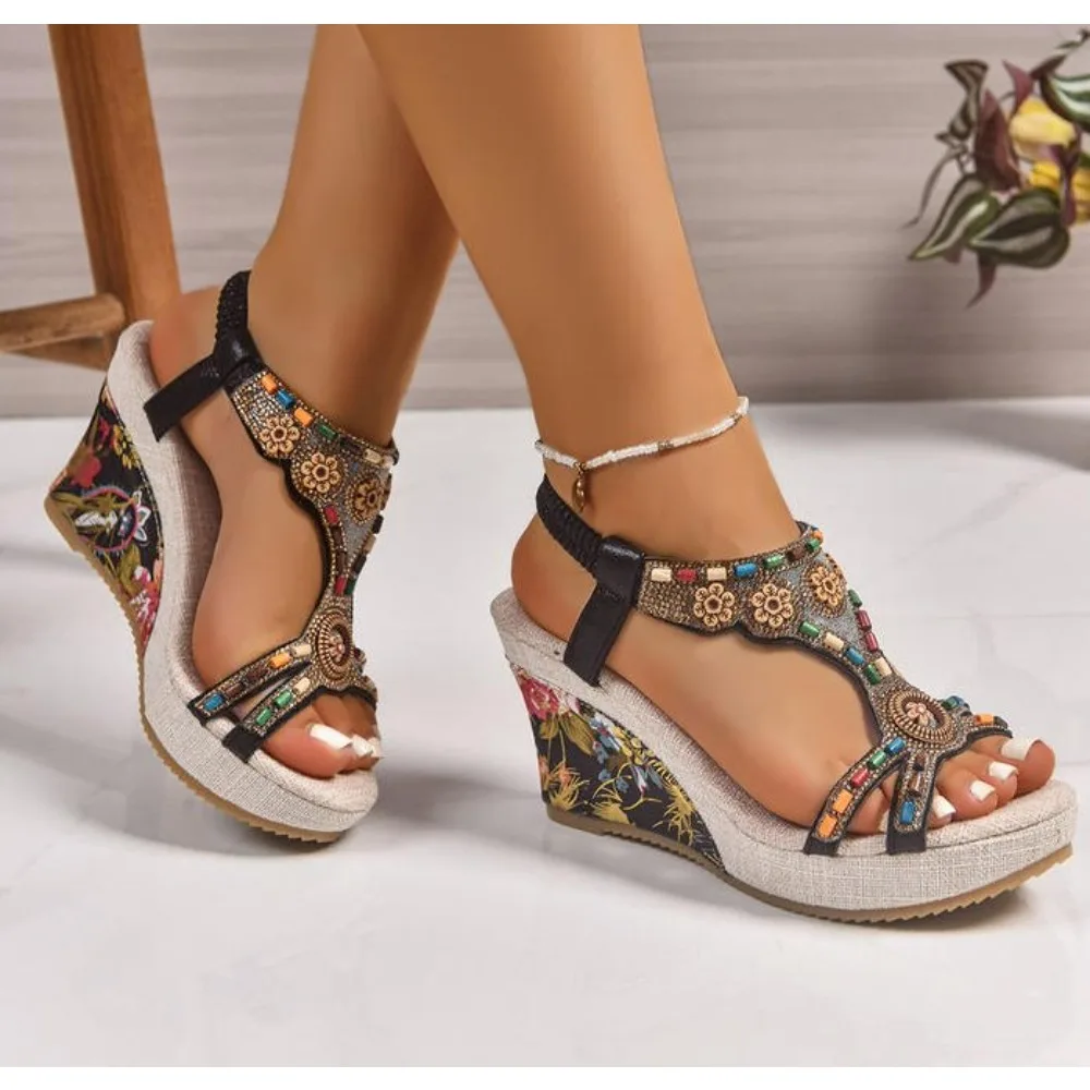 Nouvelles sandales compensées rétro confortables en cuir noir pour femme, grande taille, à talon moyen et plateforme, idéales pour l'été
