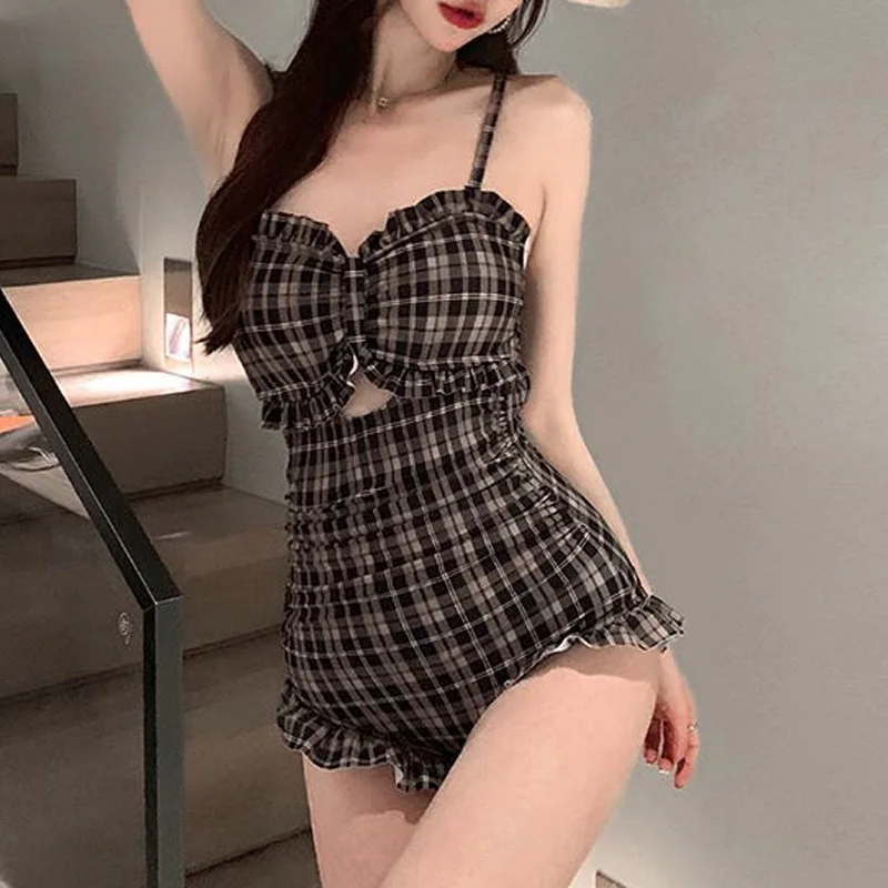 

2023 New Summer Fashion High Waist Hollow Out Houndstooth Sexy Backless Strap Pure Desire Beach Hot Spring One Piece Bikini Set