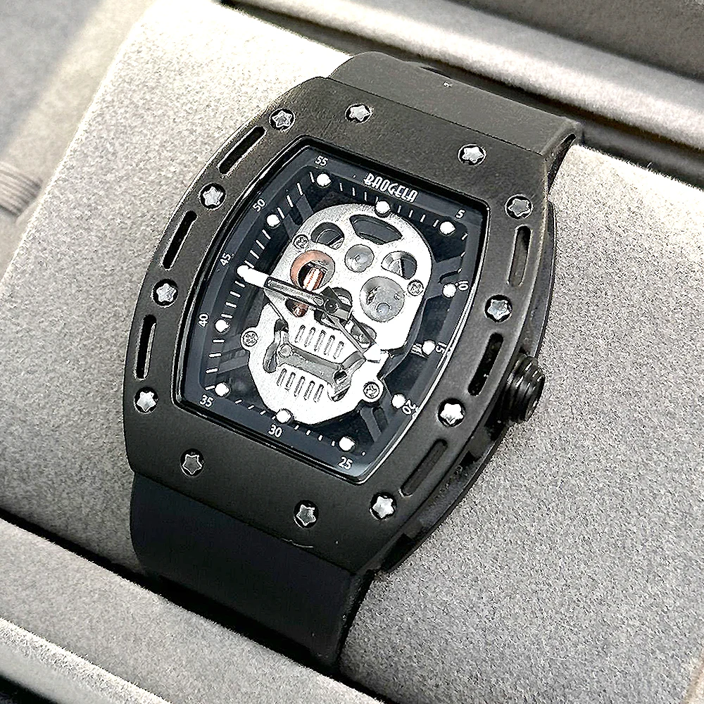 

BAOGELA Watch Disk Rectangular Army Skull Bright Black Silicone Bracelet Male Star Waterproof Quartz Watch 1612 Black White