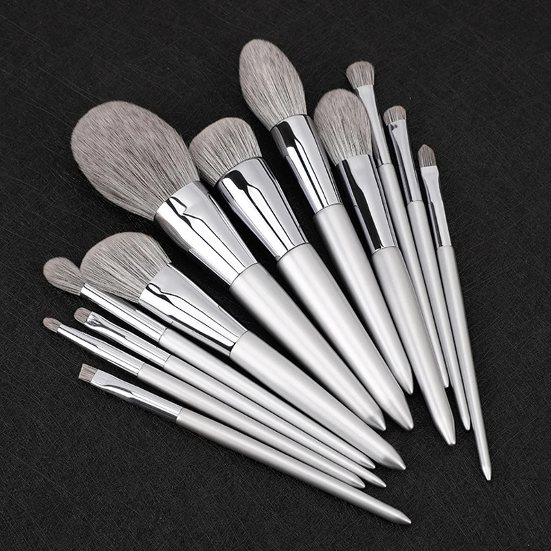 12Pcs Professional Makeup Brush Kit Super Soft Foundation Powder Contour Eyebrow Eyeshadow Brushes Make Up Tools For Women