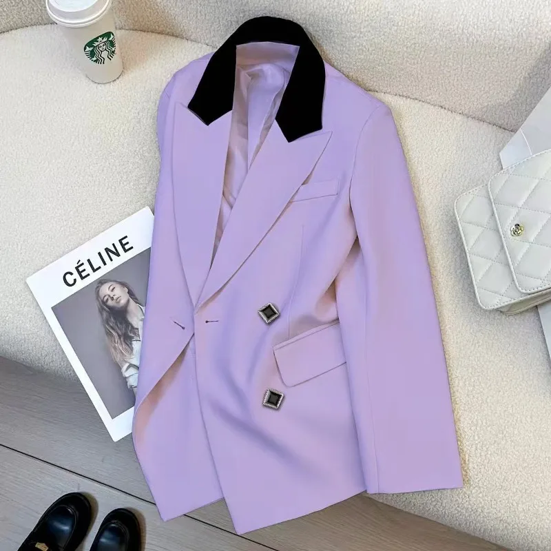 The New Off-white Suit Jacket for Women Spring Fashion Design Sense and Elegant Commuting Small Suit Jacket for Women　commuting