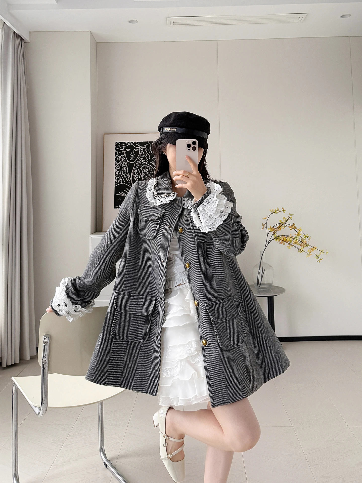 

ay Woolen Cheered Coat for Women with Doll Collar Mid-Length Splicing Design Pure Wool 00% Commute Sle Loose Fit