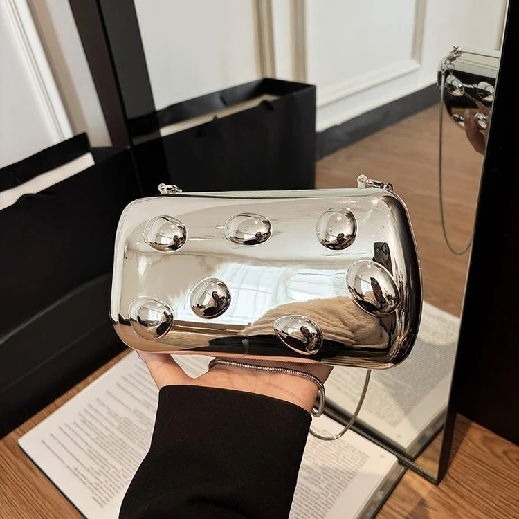 

2026 New European Style Metal Chain Shoulder Bag, Luxury Designer-inspired Metallic Detail Evening Party Purse for Women