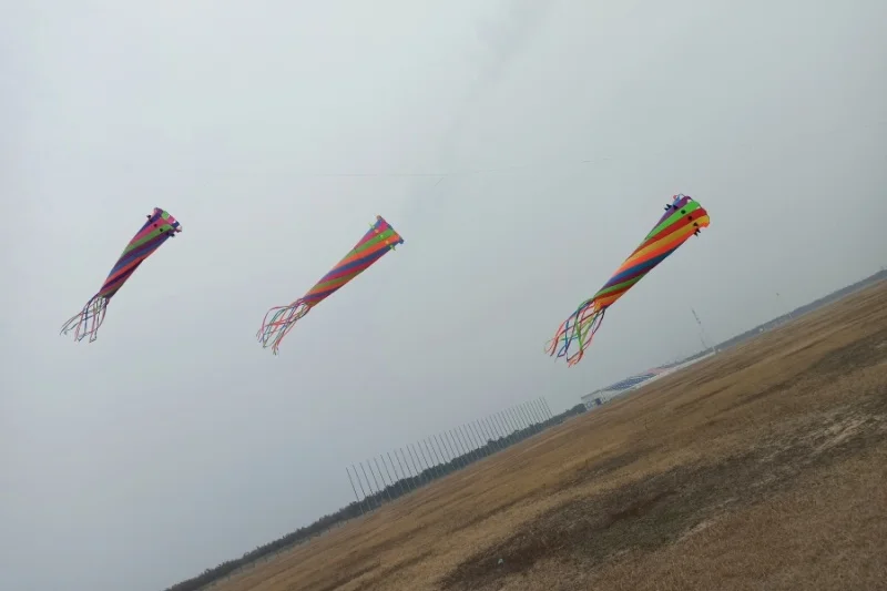 Darmowa wysyłka obrotowa przewód powietrzny latawiec bęben latawiec wisiorek nylonowy parasol cometas voladoras latawiec latający papalotes